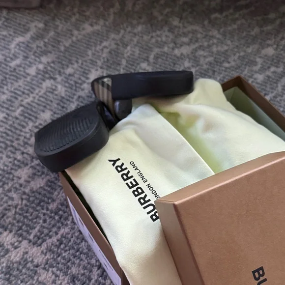 Burberry Plaid Slide Sandals in Black and Tan - Picture 4 of 6